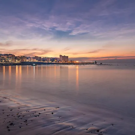 Duplex Familiar En Playa De * Arinaga